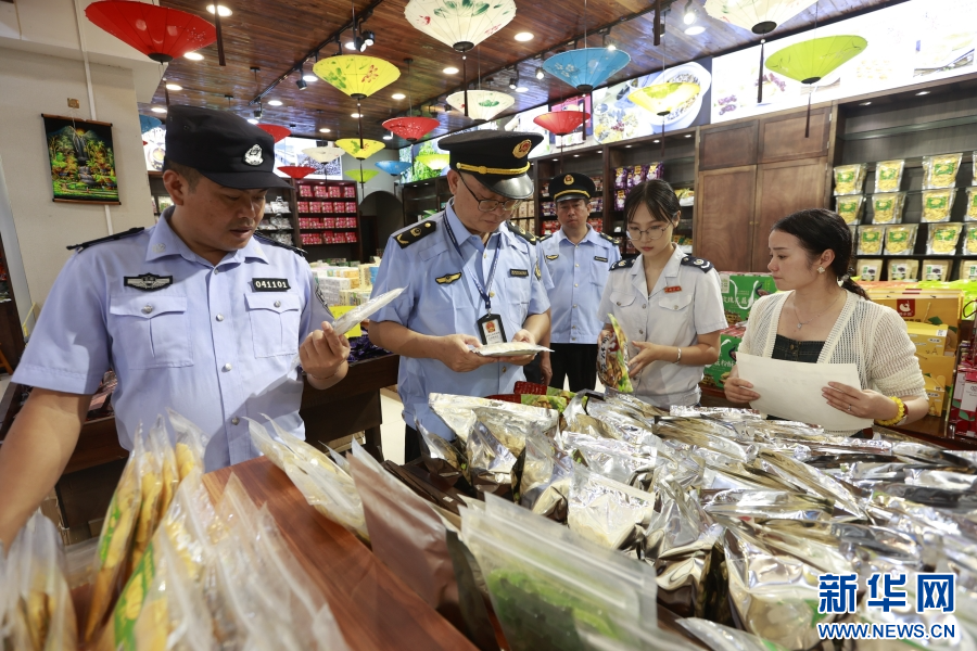 b体育【西双版纳新观察②】“老牌”旅游城市的新“答卷”_新华网(图8)