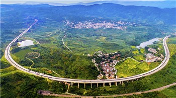 广昆高速绕过七星村