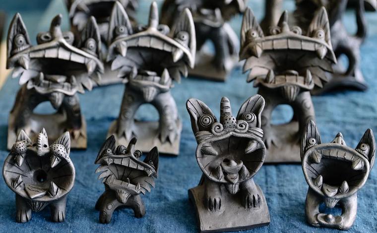 云南剑川黑陶：泥与火熔铸的艺术品