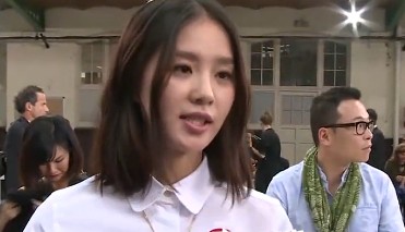 [云南网视]刘诗诗自曝是女神经病 周渝民评价