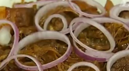 [云南网视]东海舰队两架苏30战机带实弹驱离外