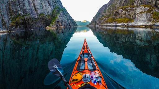 刘亦菲范冰冰 揭娱乐圈男神女神百媚睡态
