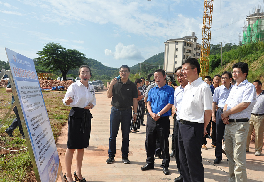 浙江大学赴普洱市景东县调研扶贫工作